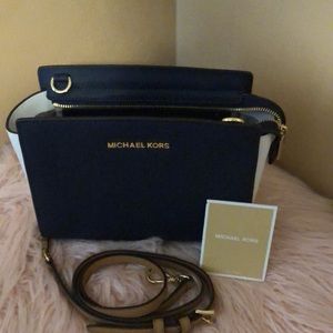 Michael Kors Cross body Purse